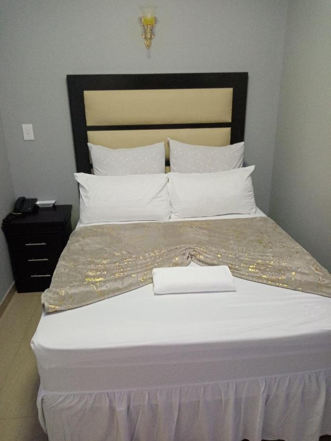 בוקסבורג Emirates Garden Lodge מראה חיצוני תמונה